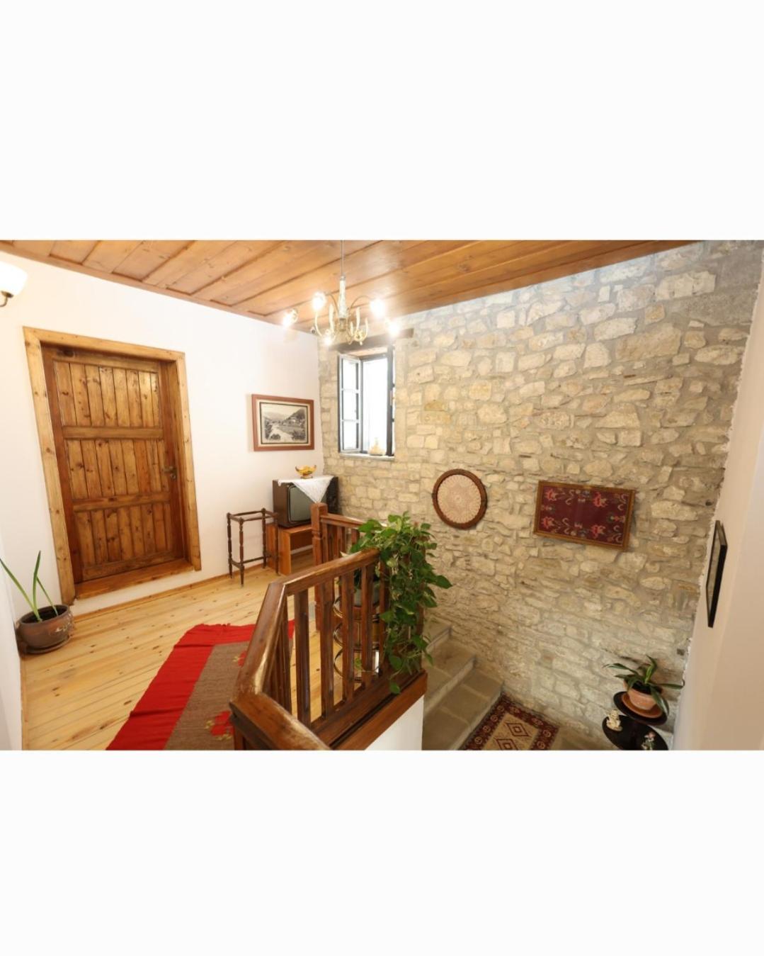Guest House J.Prifti ベラト エクステリア 写真