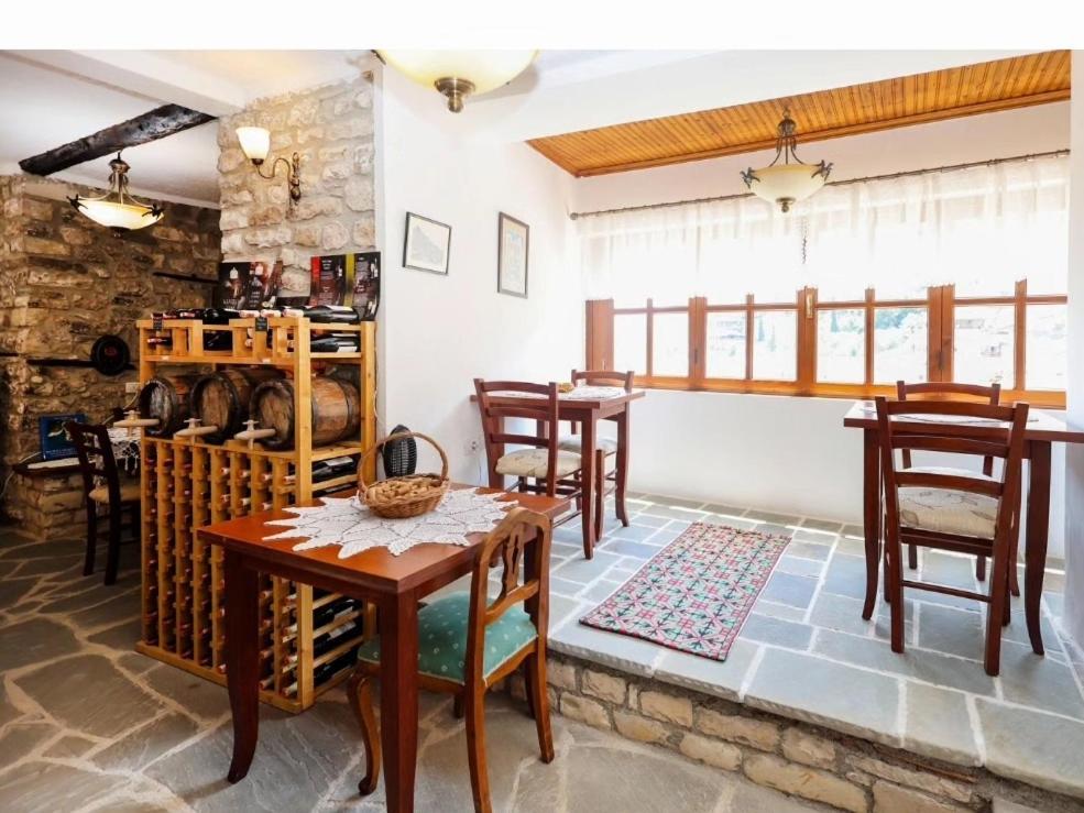 Guest House J.Prifti ベラト エクステリア 写真