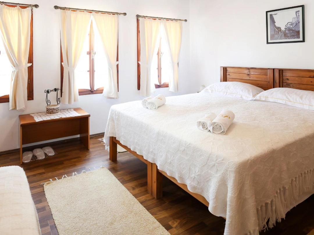 Guest House J.Prifti ベラト エクステリア 写真