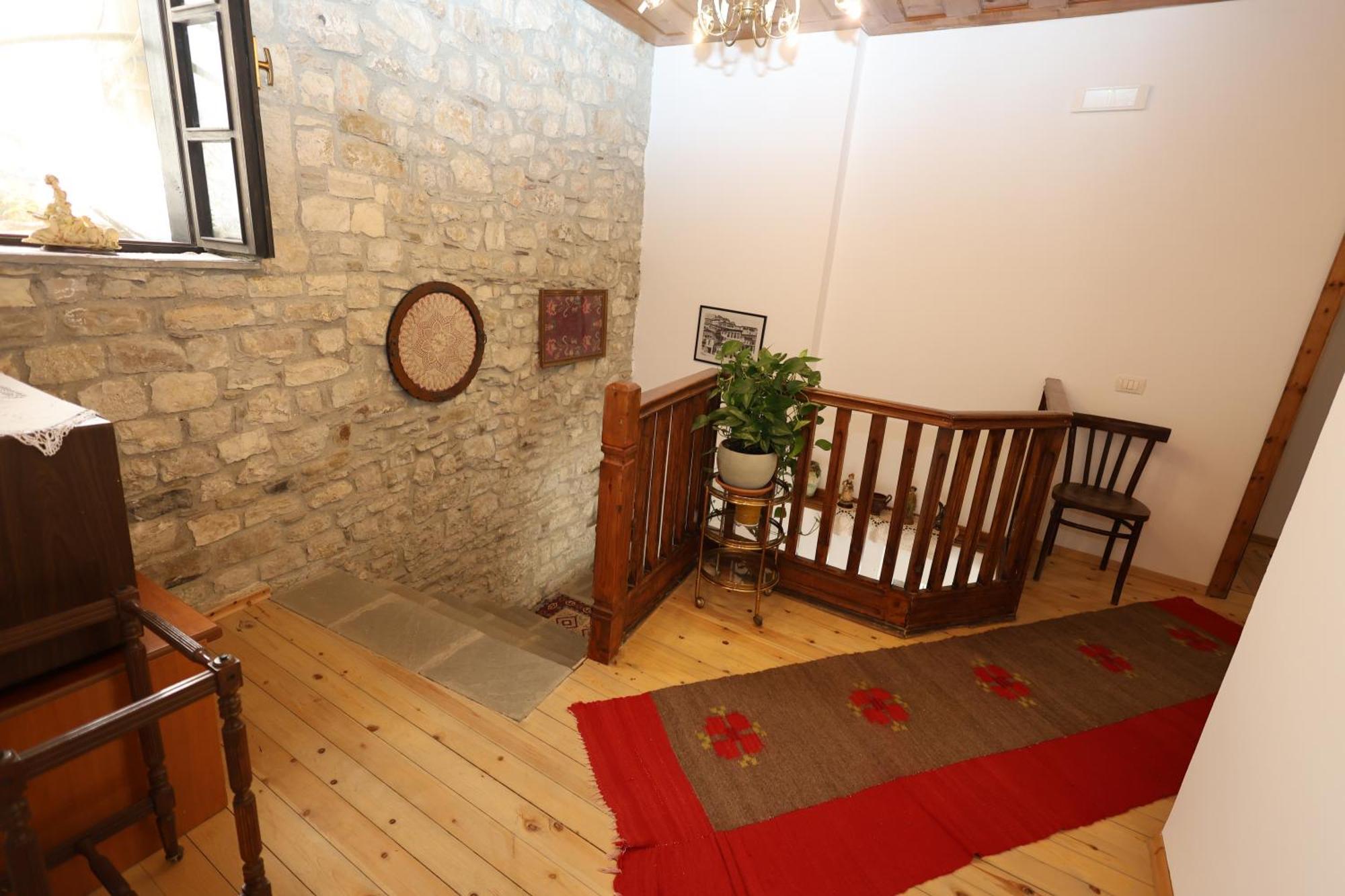 Guest House J.Prifti ベラト エクステリア 写真