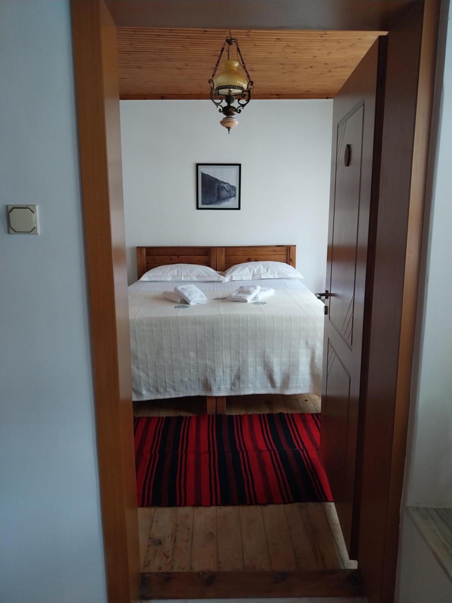 Guest House J.Prifti ベラト エクステリア 写真