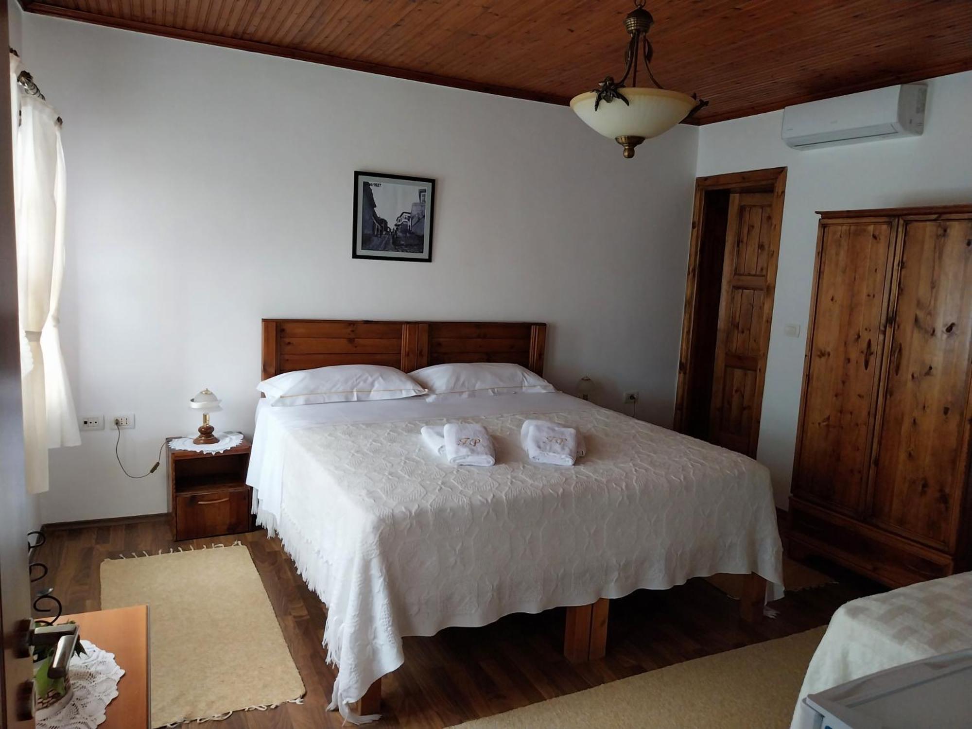 Guest House J.Prifti ベラト エクステリア 写真