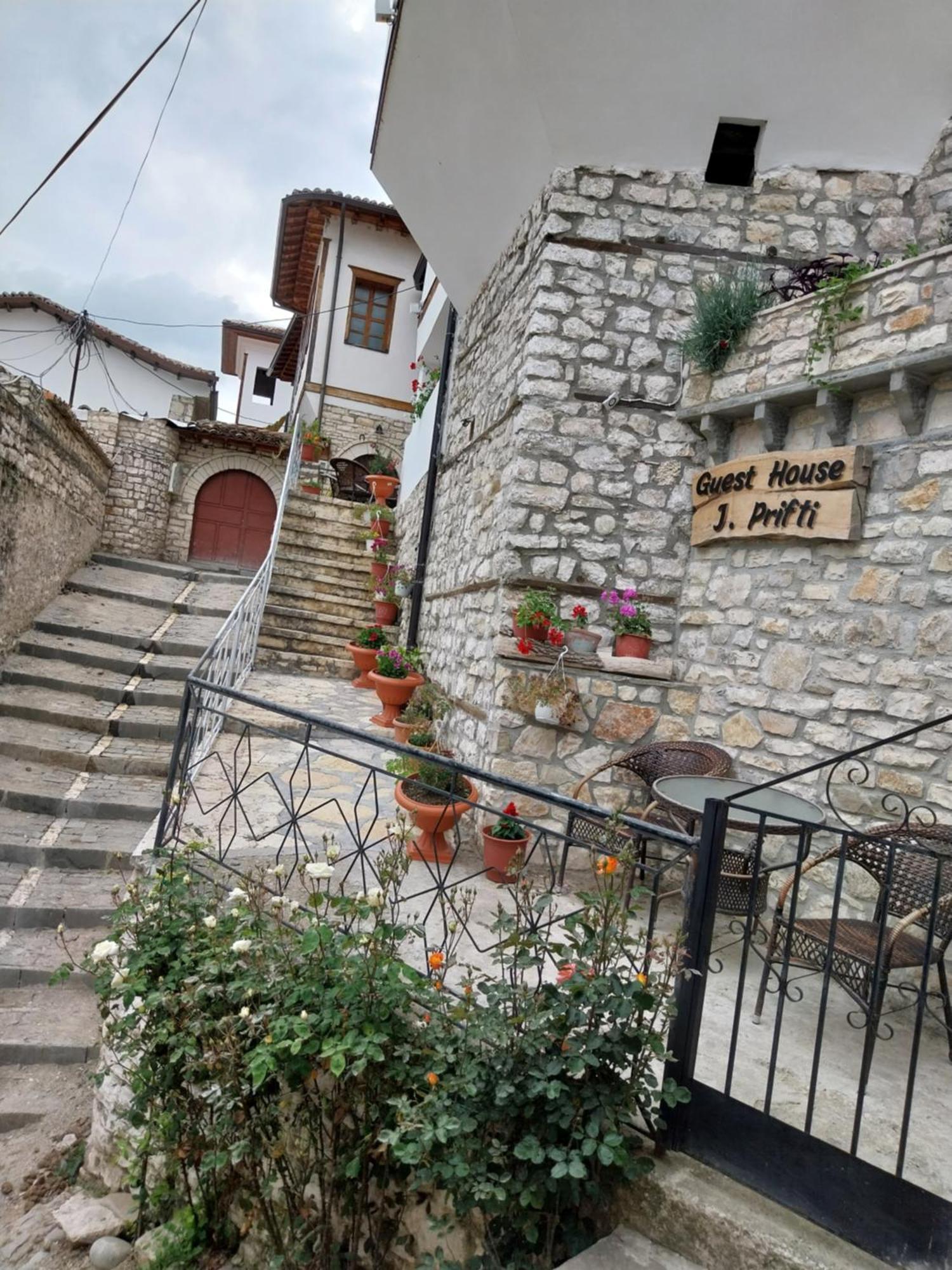 Guest House J.Prifti ベラト エクステリア 写真